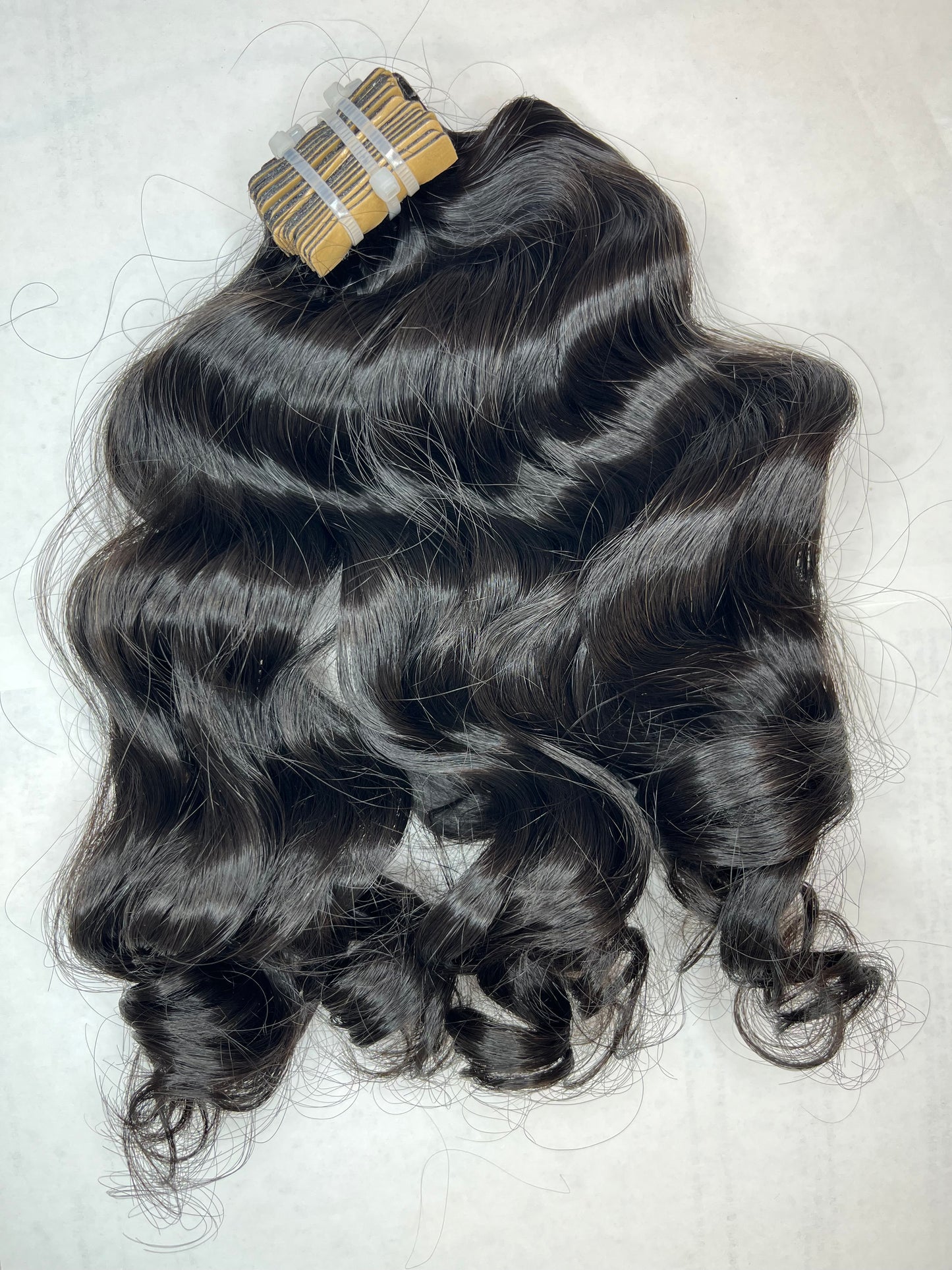 14" Natural curly Raw Tape-in Hair Extensions - Extensiones con Cinta de Cabello Natural Rizado de 14” (Raw)